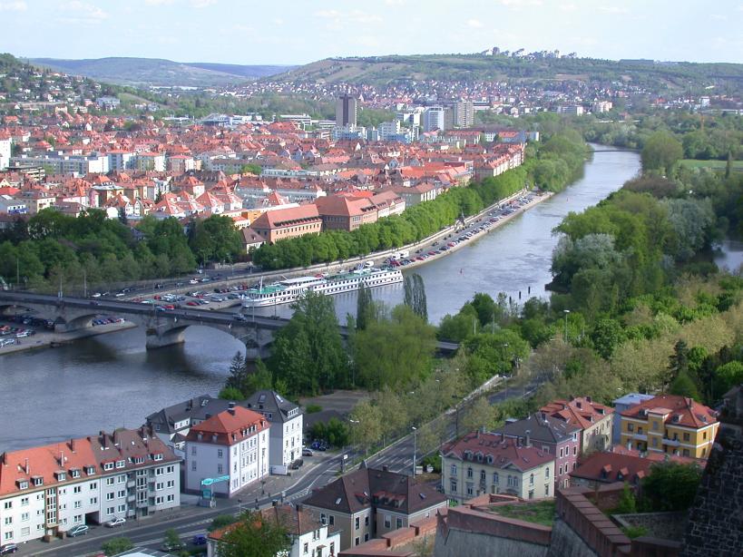 http://www.carto.net/neumann/travelling/wuerzburg_2003_05_03/28_wuerzburg_main_river.jpg